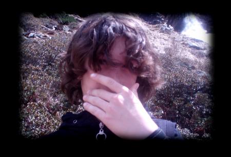 Vous voyez la cascade en haut � droite ... ?